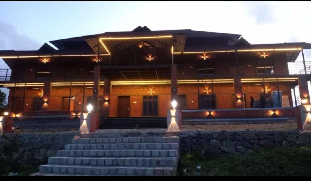 Misty Valley Resort Varagampadi ภายนอก รูปภาพ