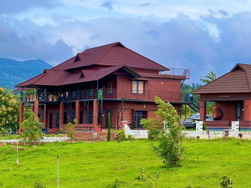 Misty Valley Resort Varagampadi ภายนอก รูปภาพ